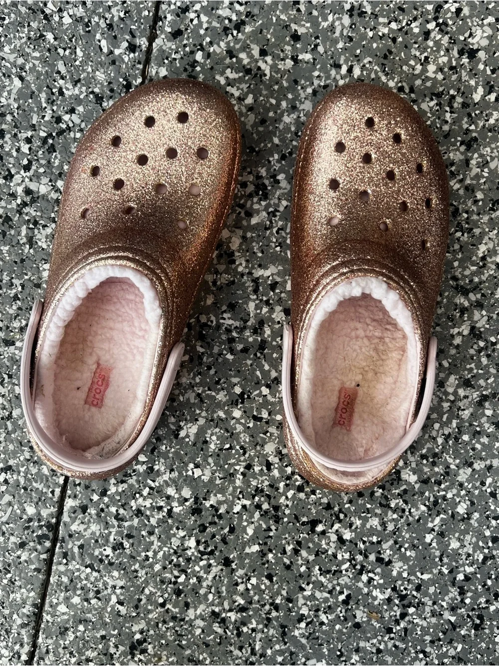 CROCS Kids Glitter Clog with Plush Lining - Rose Gold Junior 6-EUC